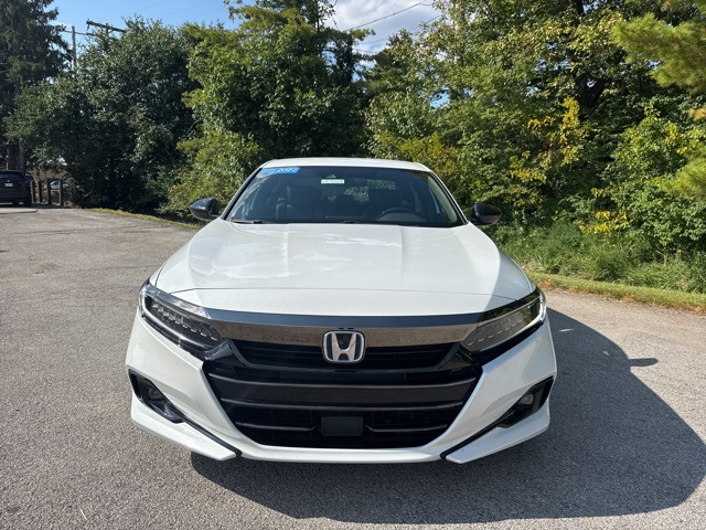 2022 Honda Accord Hybrid Sport photo 2