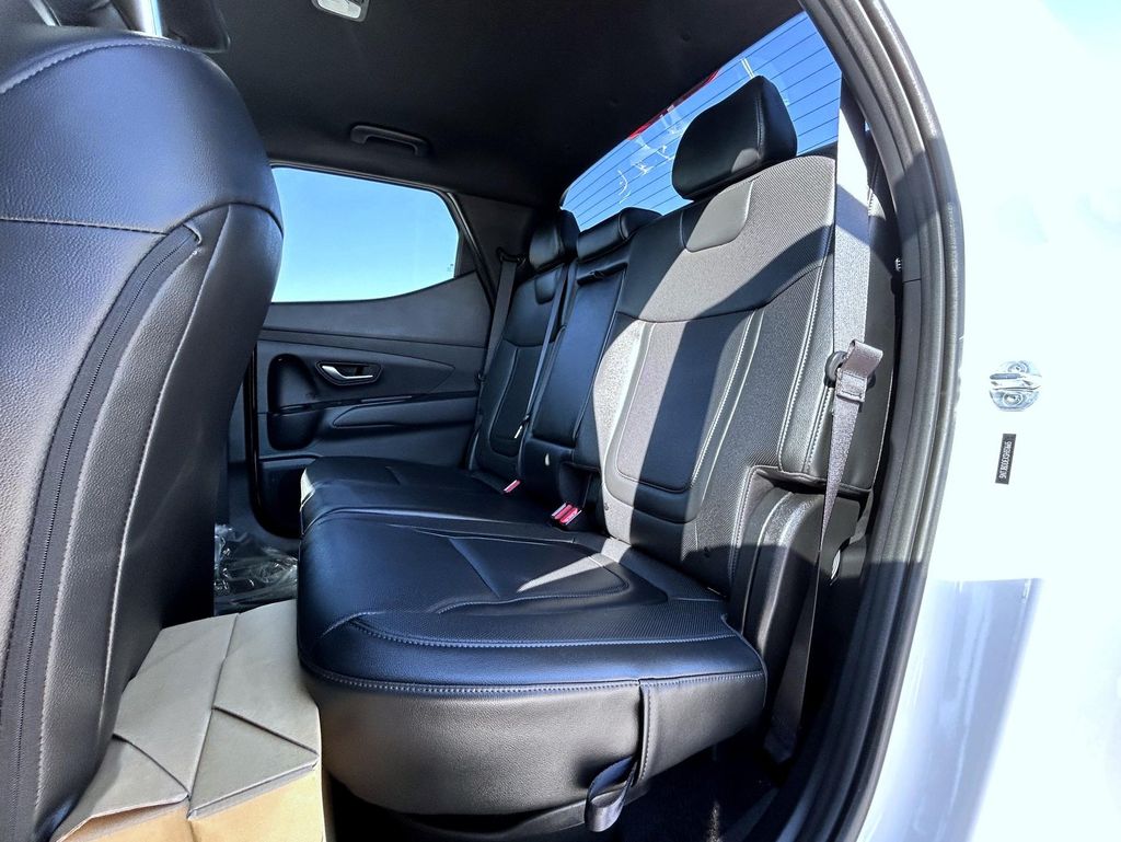 2025 Hyundai Santa Cruz SEL photo 19