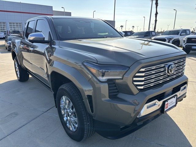 2024 Toyota Tacoma Limited's photo