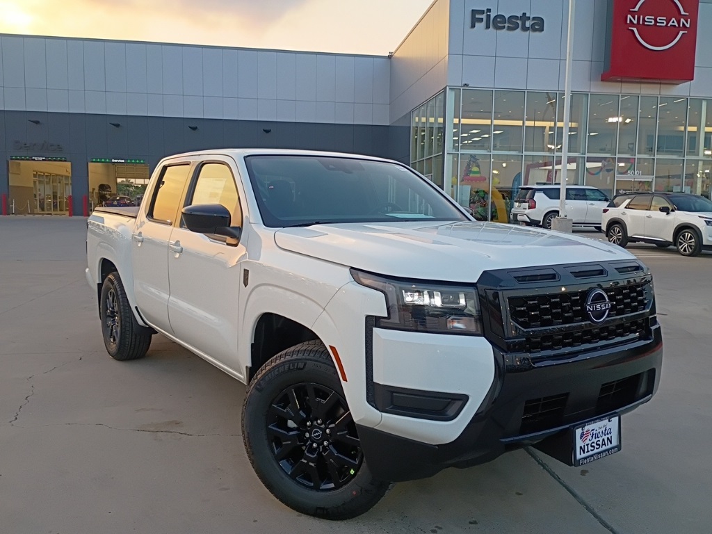 2026 Nissan Frontier SV's photo