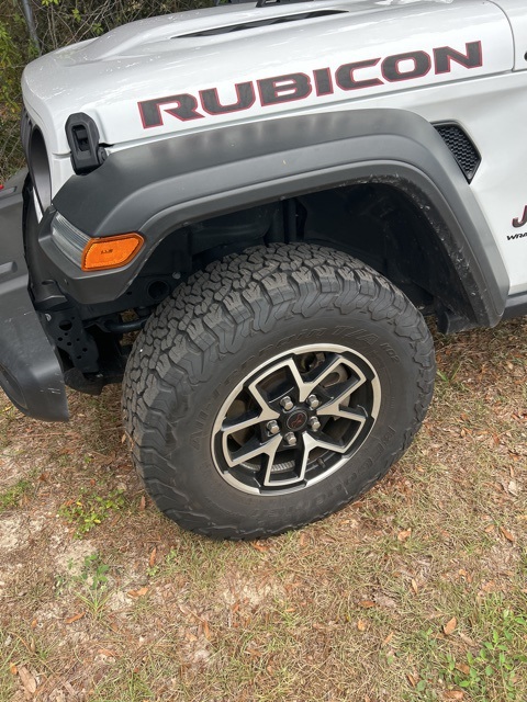 2024 Jeep Wrangler Rubicon photo 2