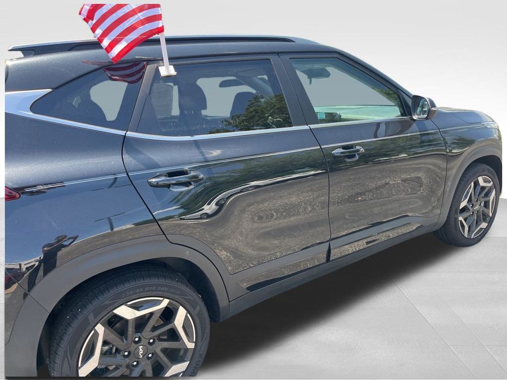 2024 Kia Seltos SX photo 15