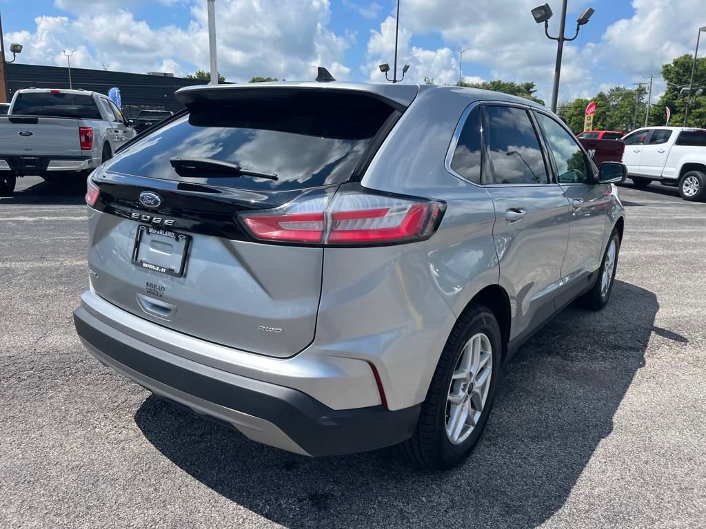 2024 Ford Edge SEL photo 5