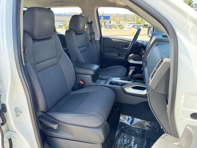 2022 Nissan Frontier SV photo 19