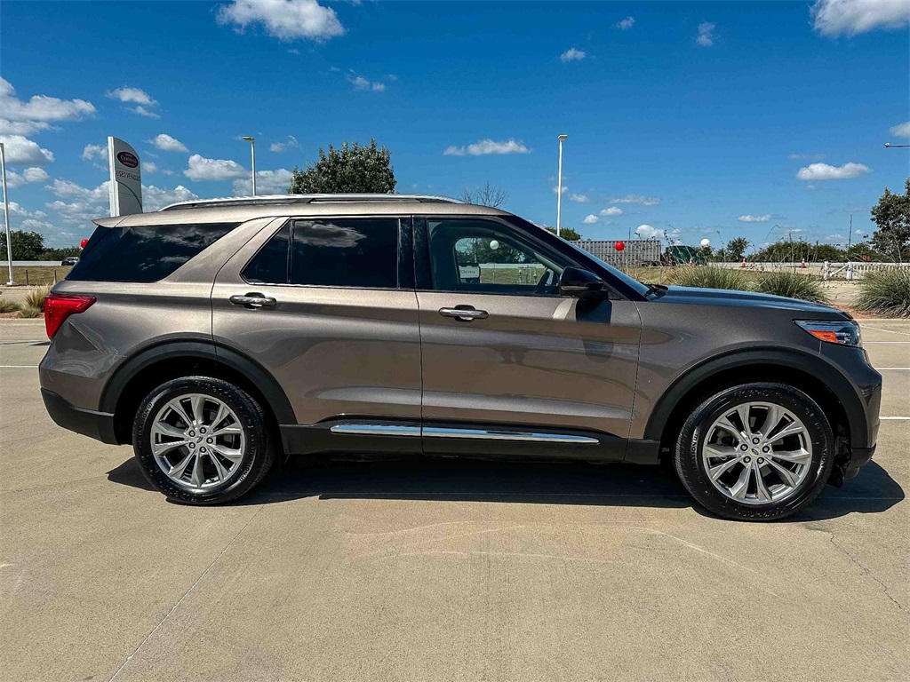 2021 Ford Explorer Limited photo 2