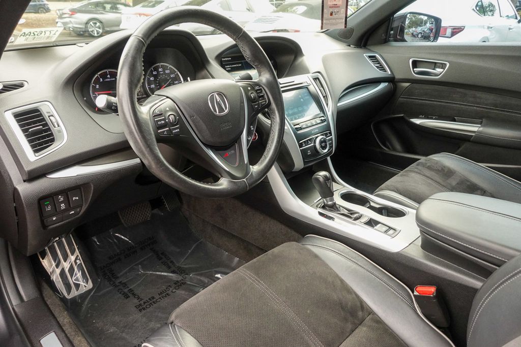 2019 Acura TLX 2.4L Technology A-Spec photo 9