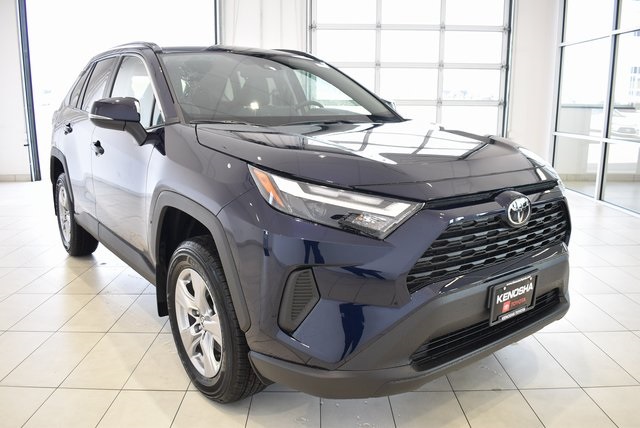 2025 Toyota RAV4 XLE's photo
