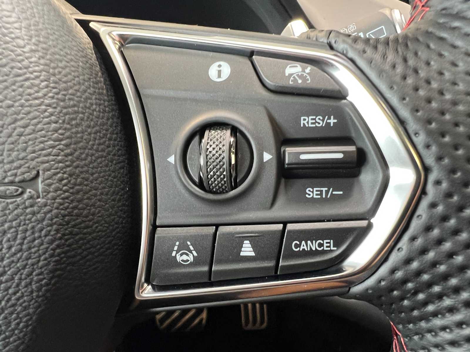 2025 Acura RDX A-Spec Advance photo 17