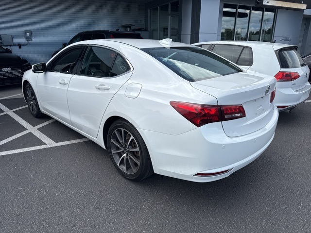 2015 Acura TLX SH-AWD Advance photo 4