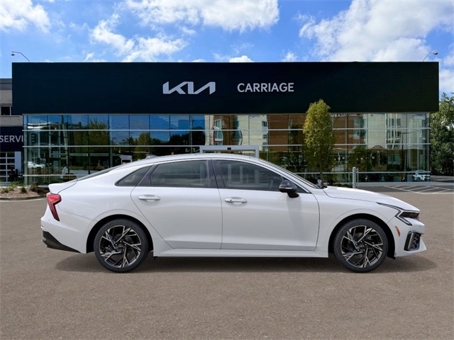 2025 Kia K5 GT-Line photo 4