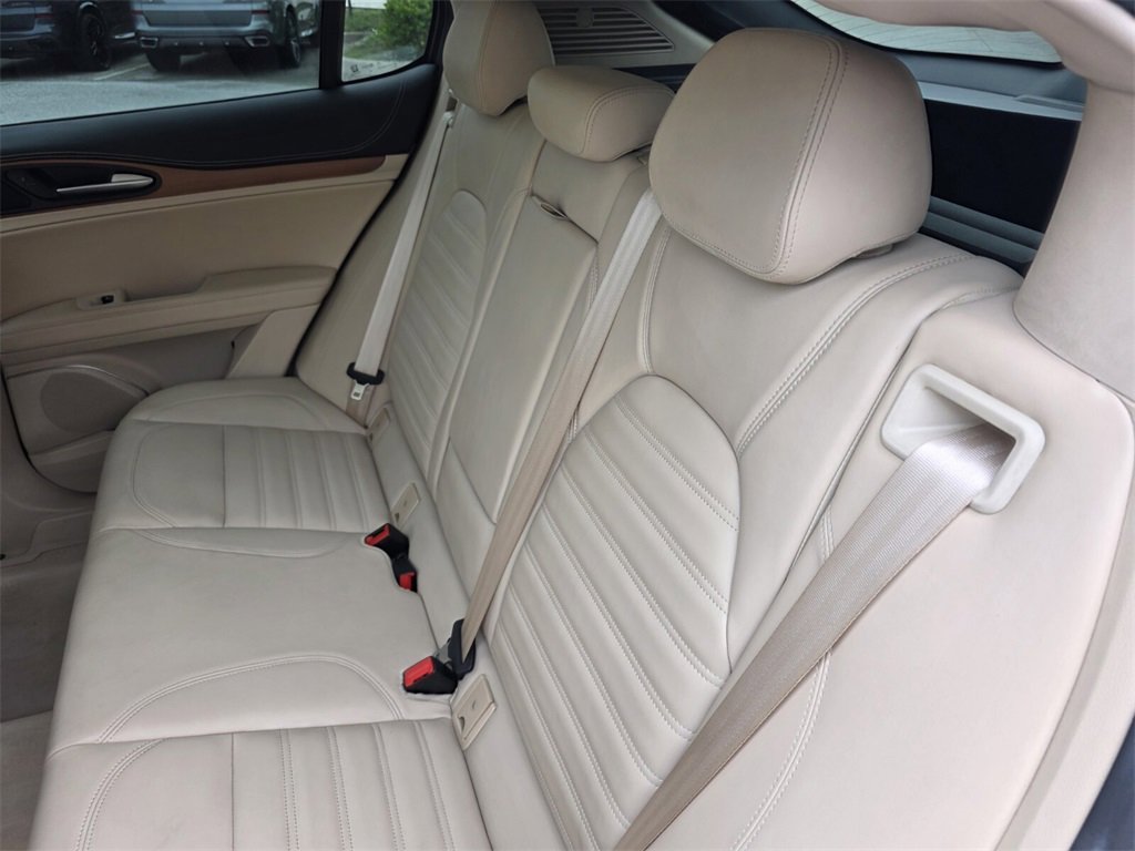 2019 Alfa Romeo Stelvio Ti photo 15