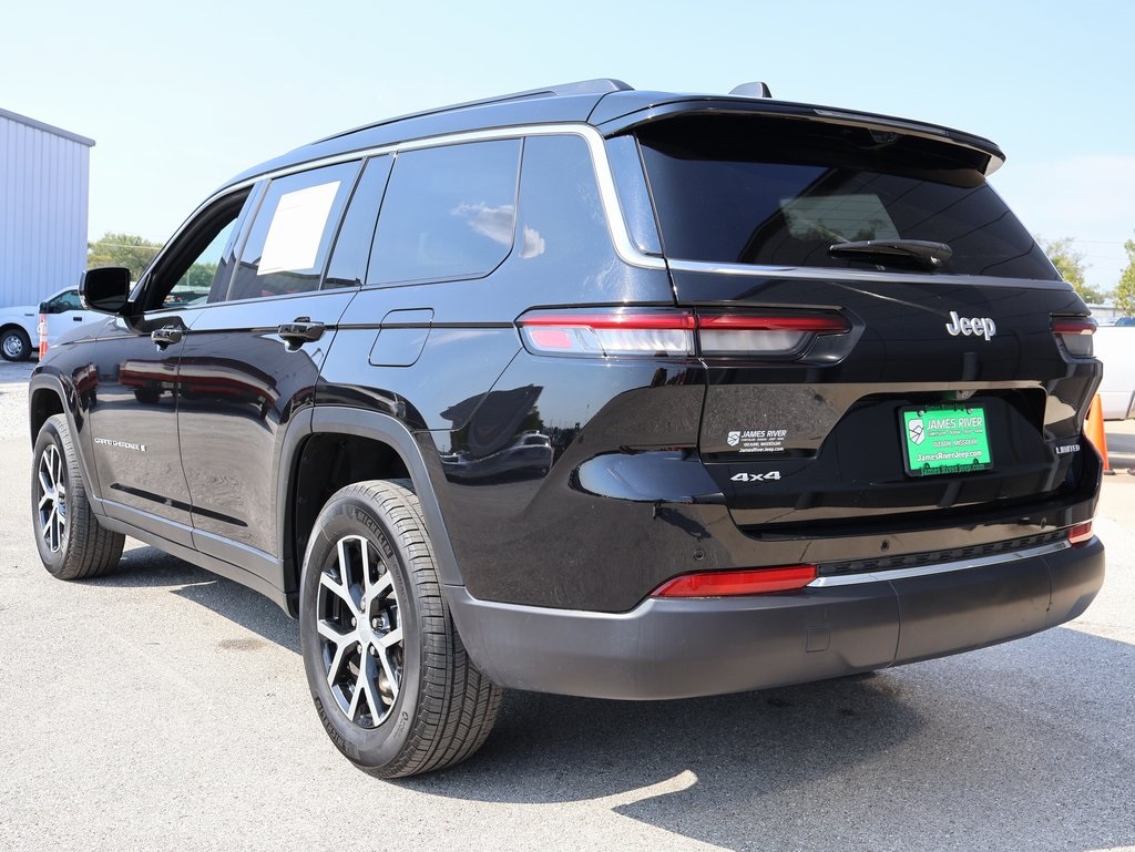 2024 Jeep Grand Cherokee Limited photo 3