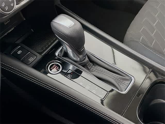 2024 Nissan Kicks SV photo 17