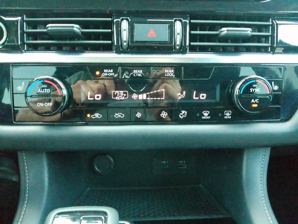2023 Nissan Pathfinder SV photo 39
