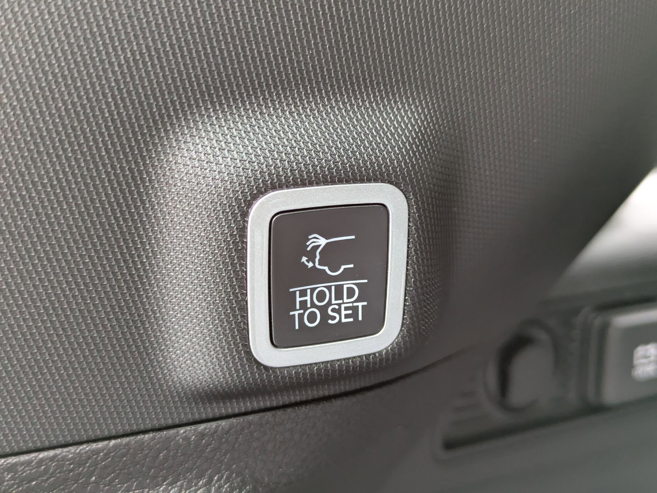 2025 Jeep Grand Cherokee Altitude photo 25