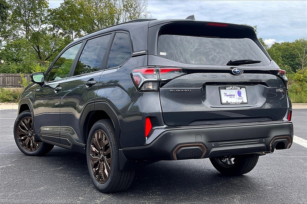 2025 Subaru Forester Sport photo 2