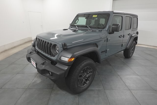 2025 Jeep Wrangler Sport S photo 3