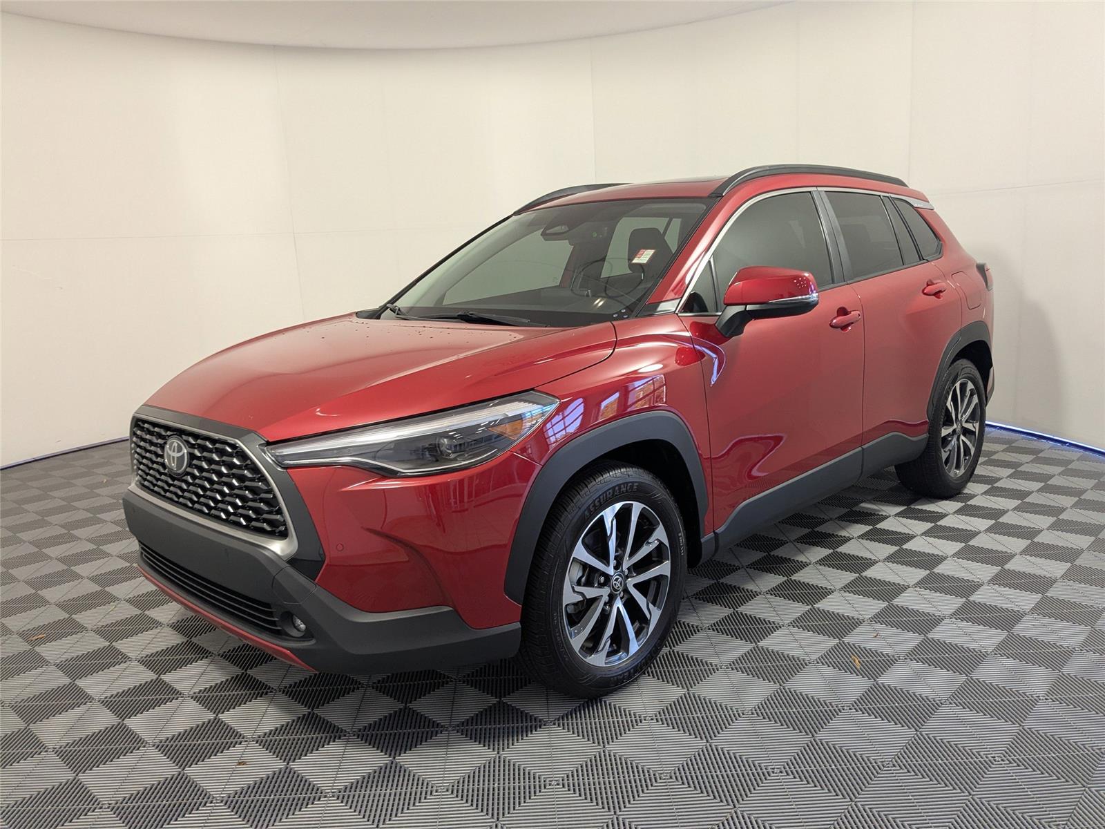 2023 Toyota Corolla Cross XLE's photo