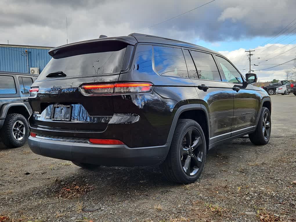 2021 Jeep Grand Cherokee Altitude photo 4