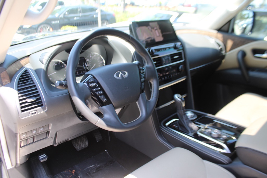 2024 Infiniti QX80 Premium Select photo 3