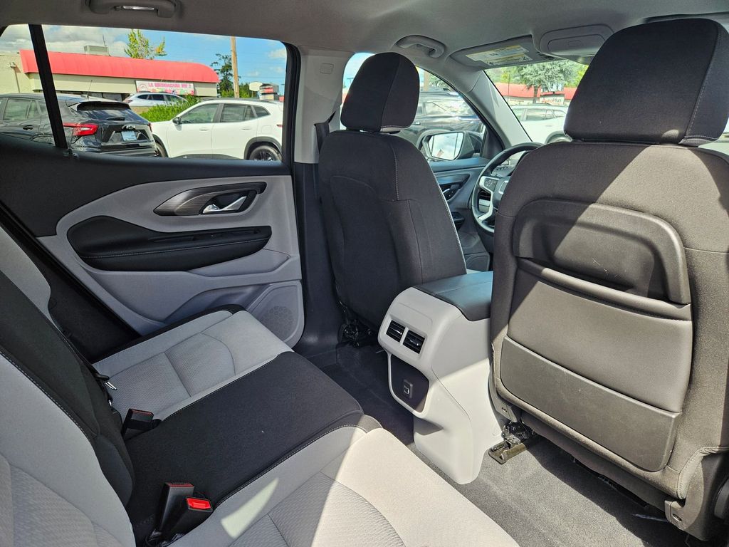2024 Gmc Terrain SLE photo 30