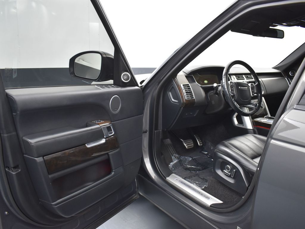 2016 Land Rover Range Rover Supercharged LWB photo 4