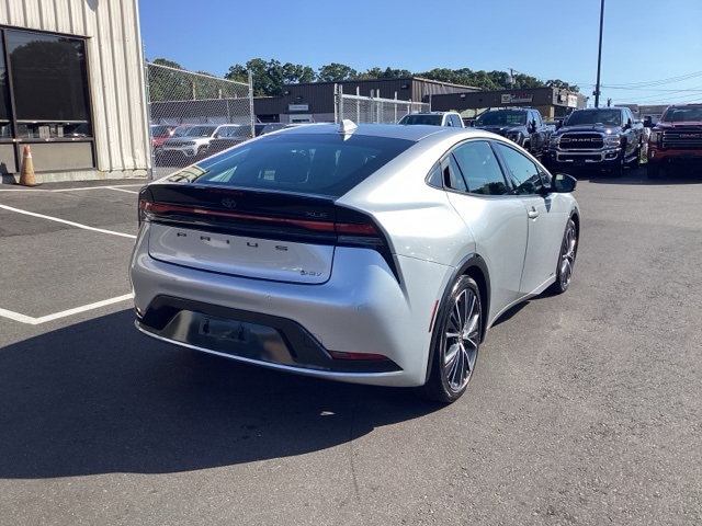 2023 Toyota Prius XLE photo 2