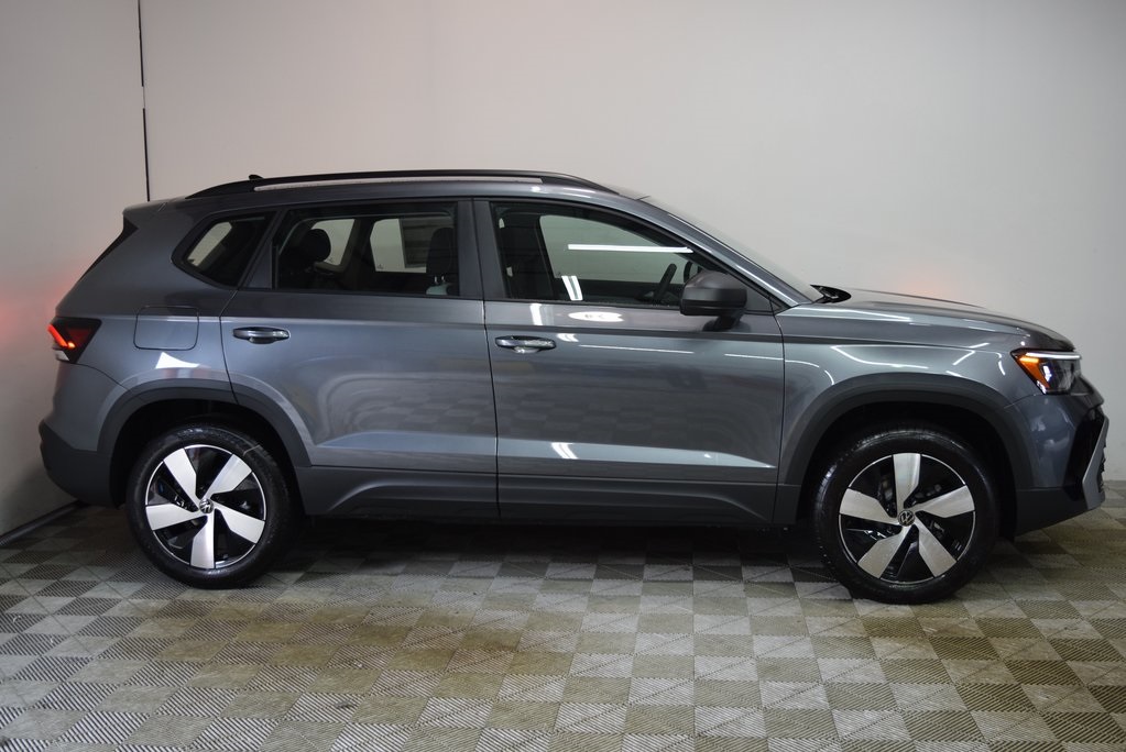 2025 Volkswagen Taos S photo 2