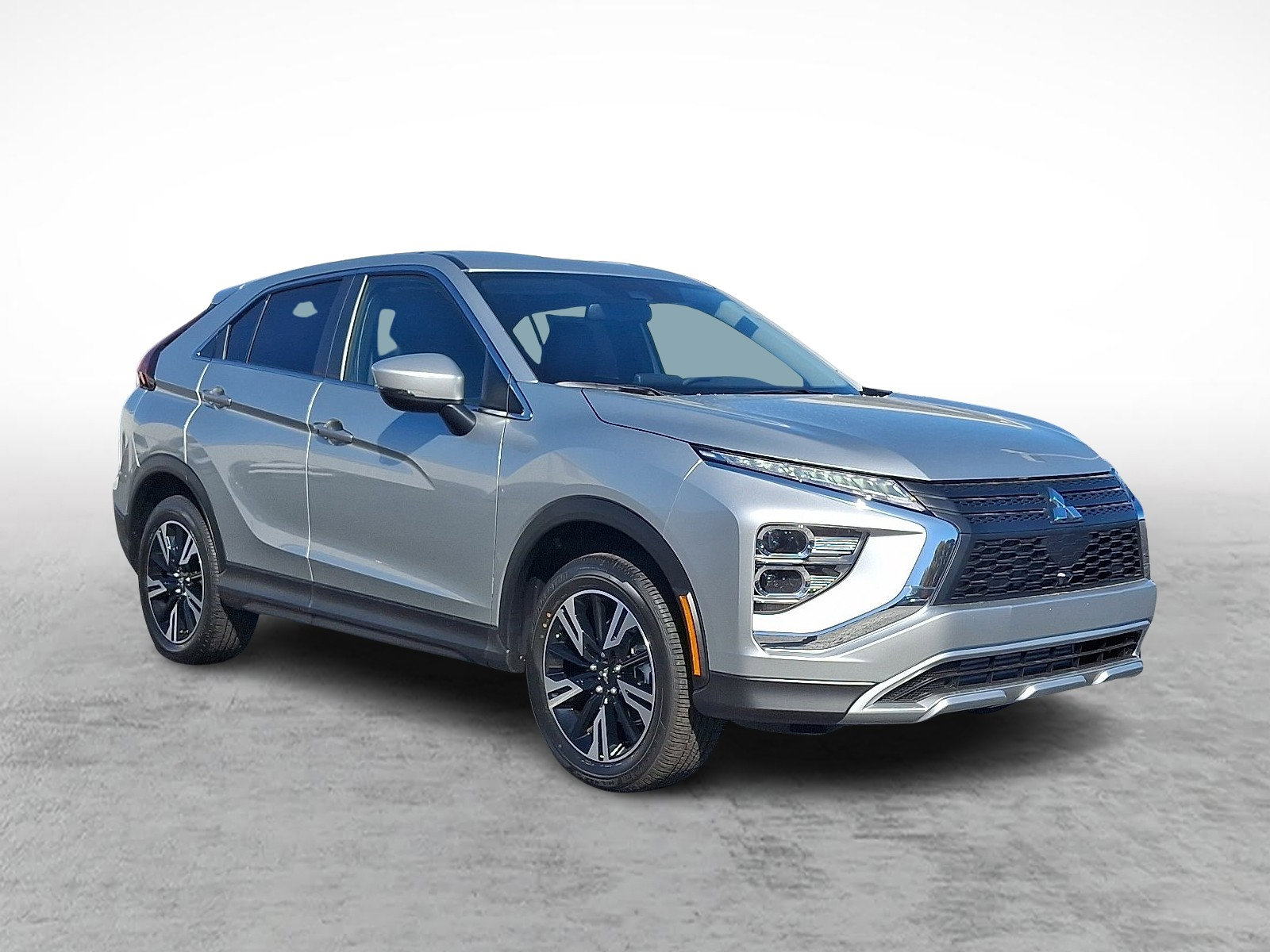2026 Mitsubishi Eclipse Cross SE's photo