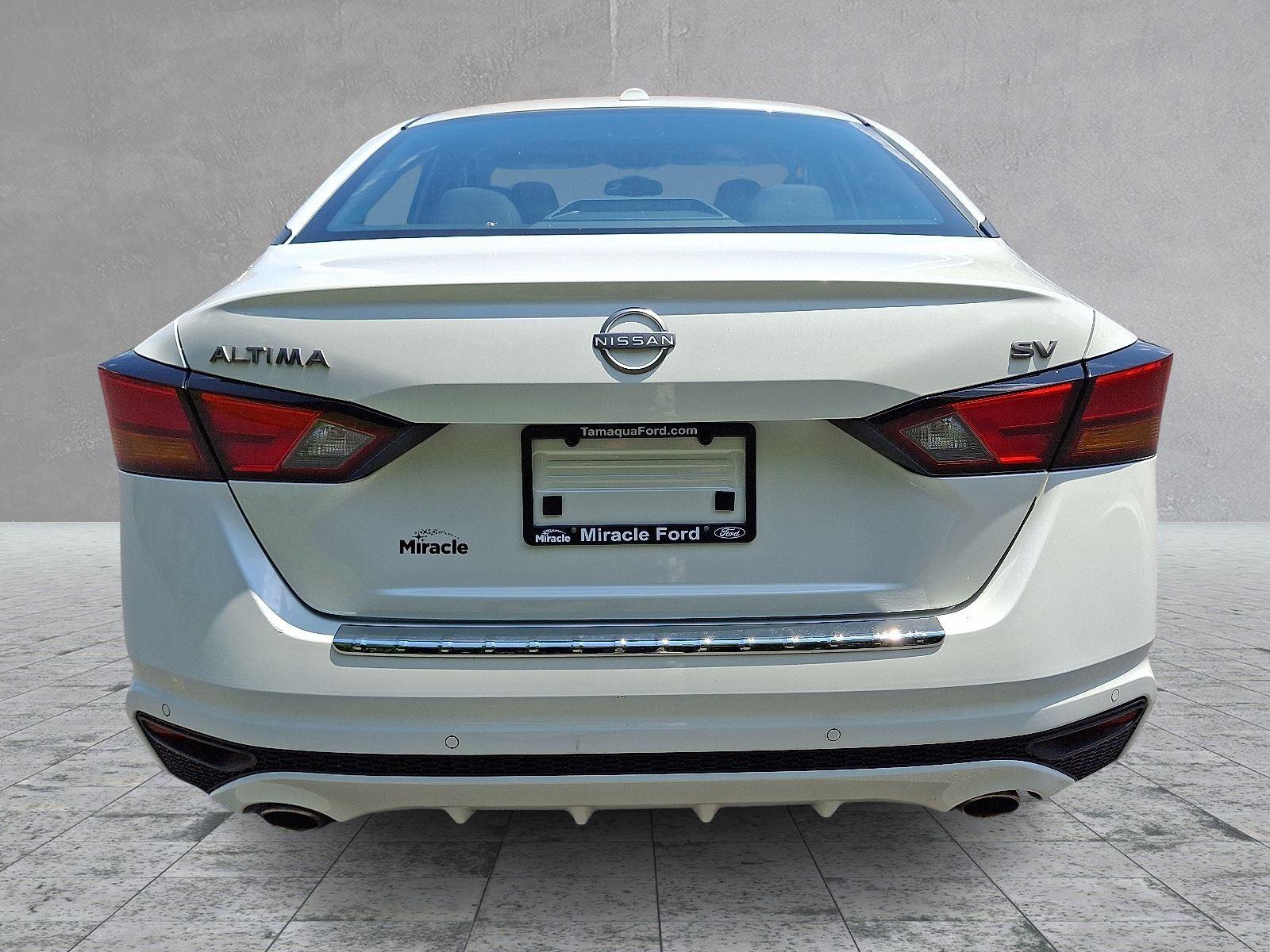 2023 Nissan Altima 2.5 SV photo 5
