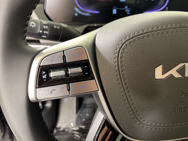 2025 Kia Telluride S photo 17