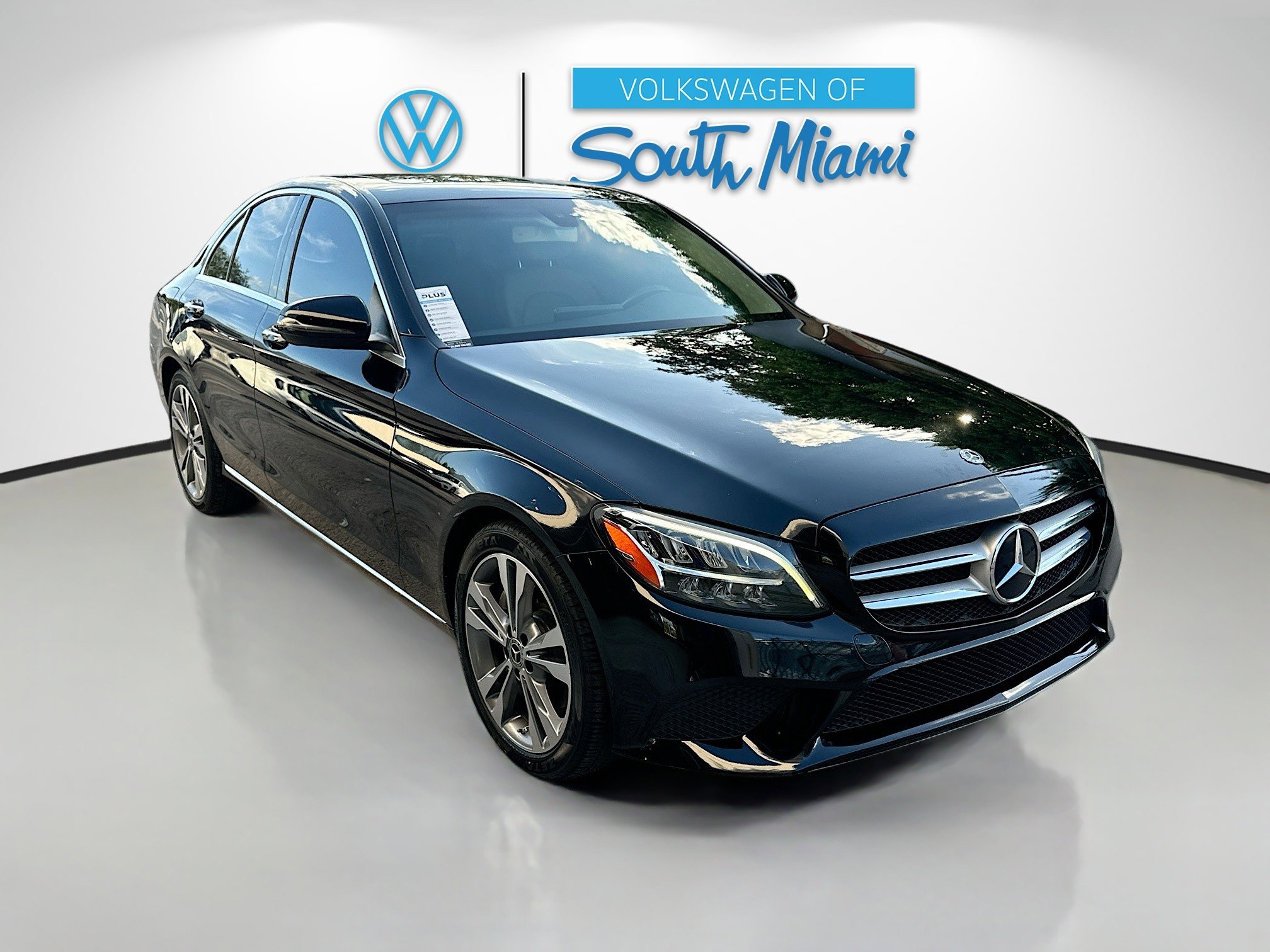 2019 Mercedes Benz C 300 photo 2