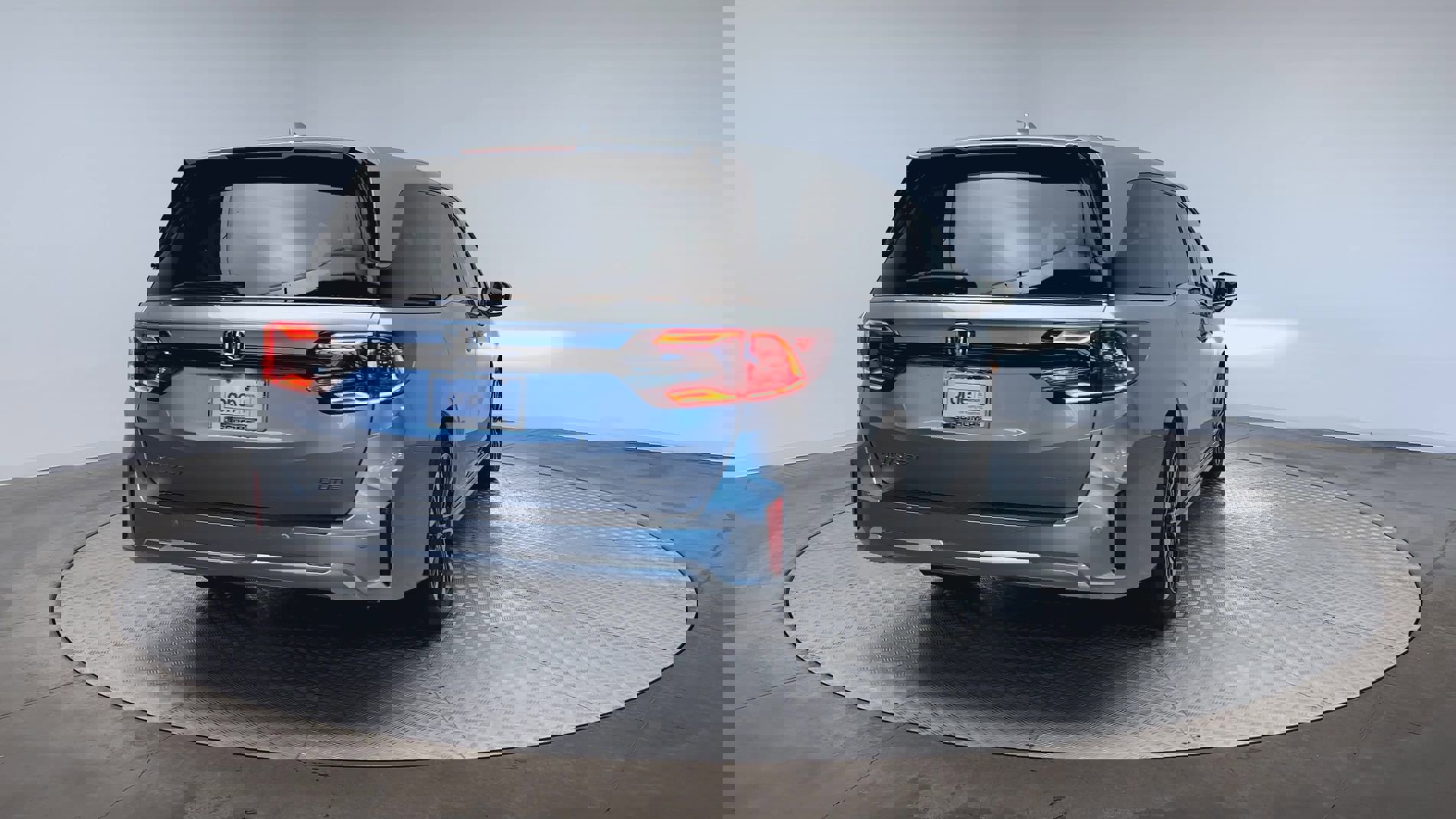 2026 Honda Odyssey Elite photo 8