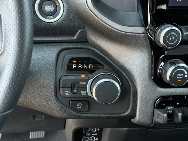 2025 Ram 1500 Tradesman photo 19