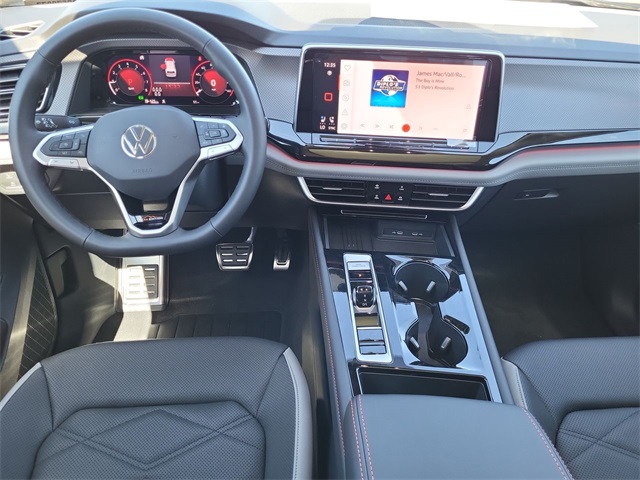 2025 Volkswagen Atlas Peak Edition SE photo 13