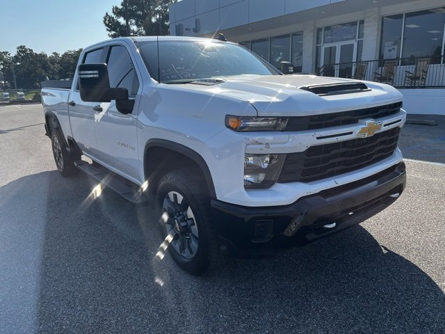 2024 Chevrolet Silverado 2500HD Custom photo 2