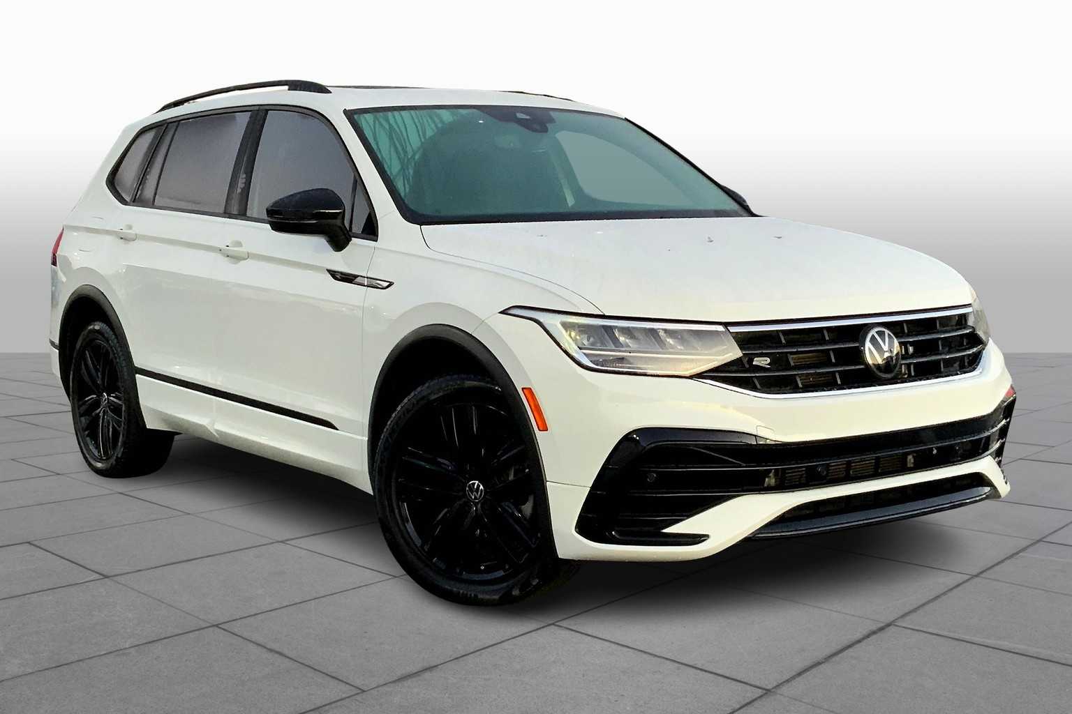 2022 Volkswagen Tiguan SE R-Line Black photo 2