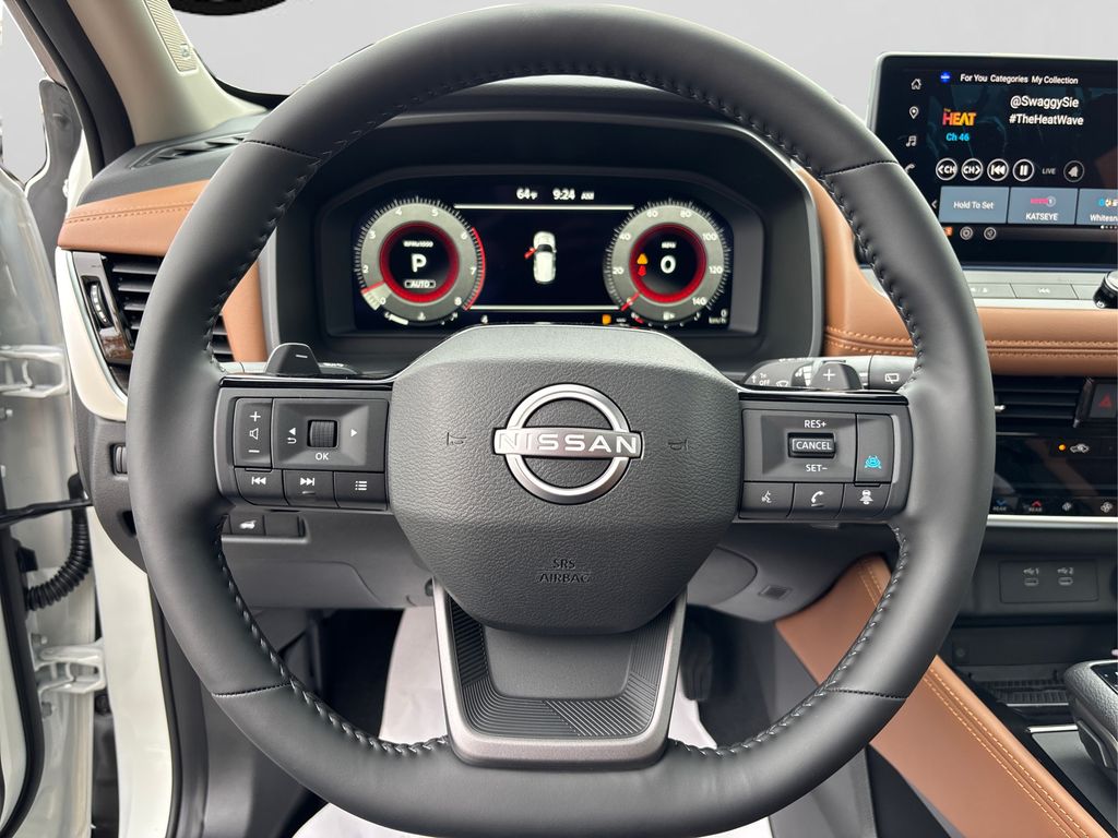2026 Nissan Rogue Platinum photo 13