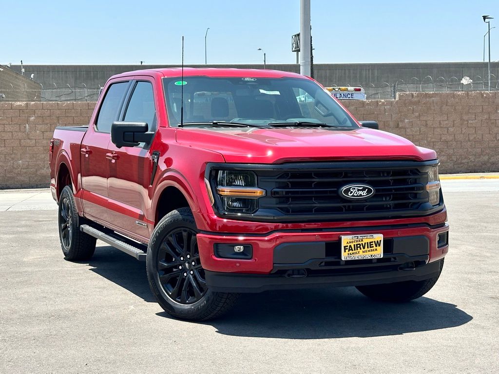 2025 Ford F-150 XLT photo 2