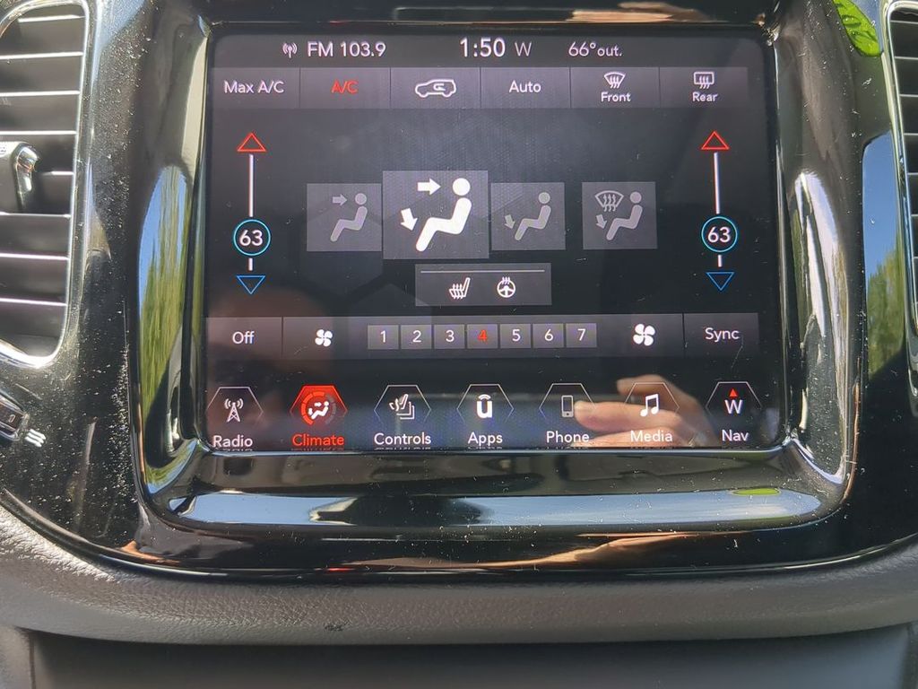 2017 Jeep Compass Limited photo 18