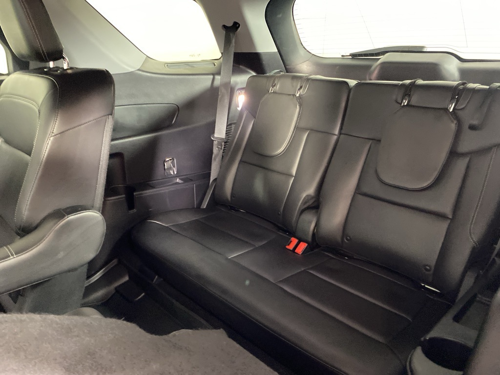 2022 Ford Explorer XLT photo 19