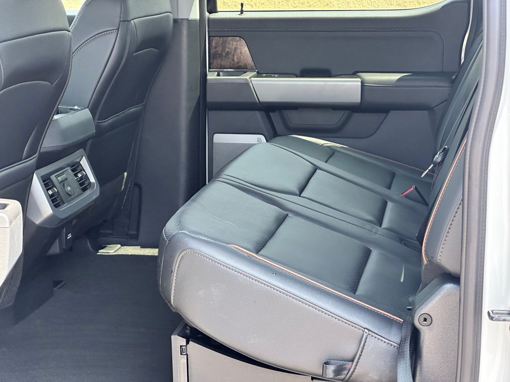 2025 Ford F-250 Super Duty Lariat