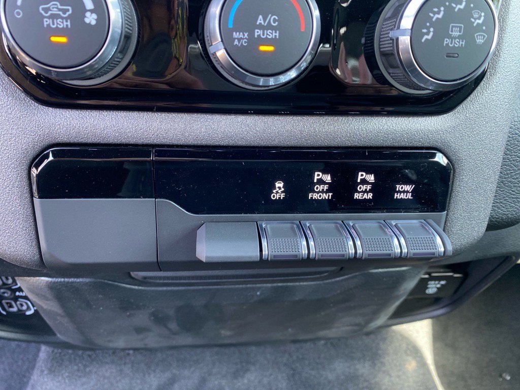 2026 Ram 1500 Warlock photo 10
