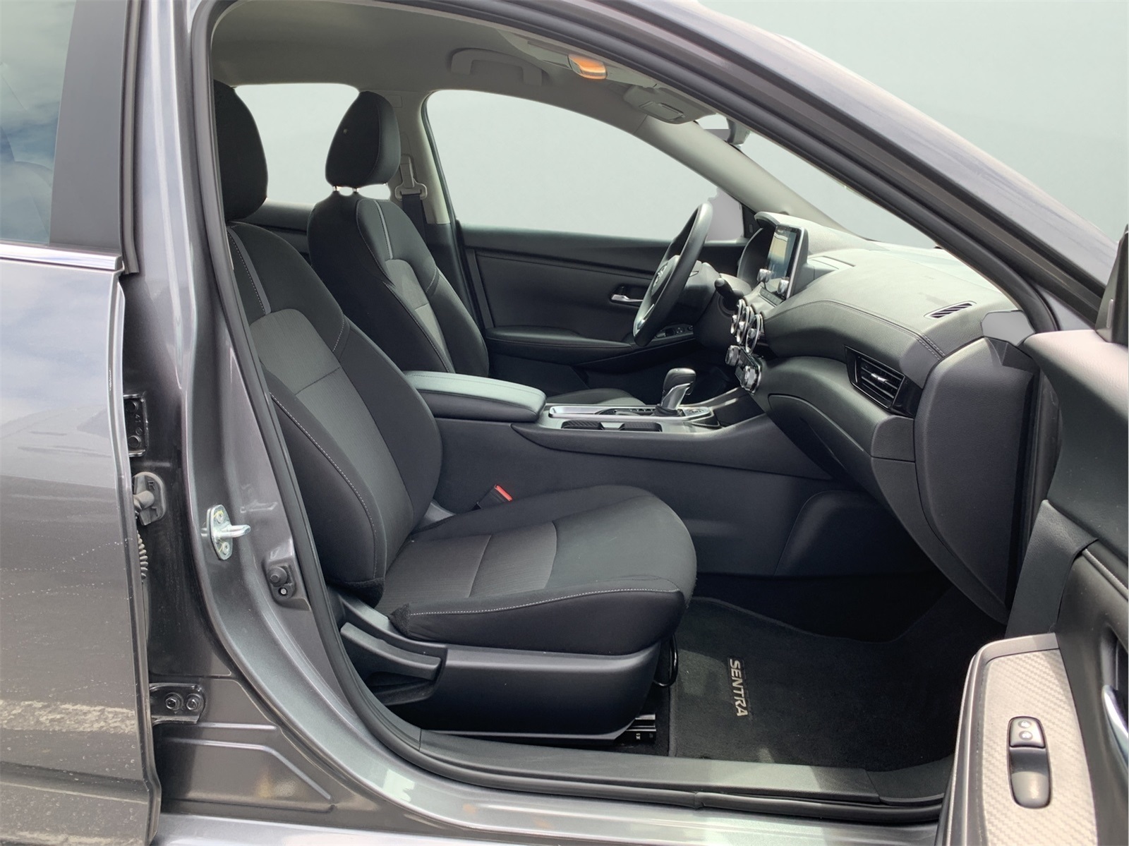 2024 Nissan Sentra SV photo 26