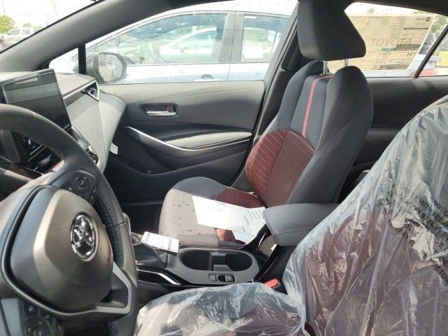 2025 Toyota Corolla SE photo 12