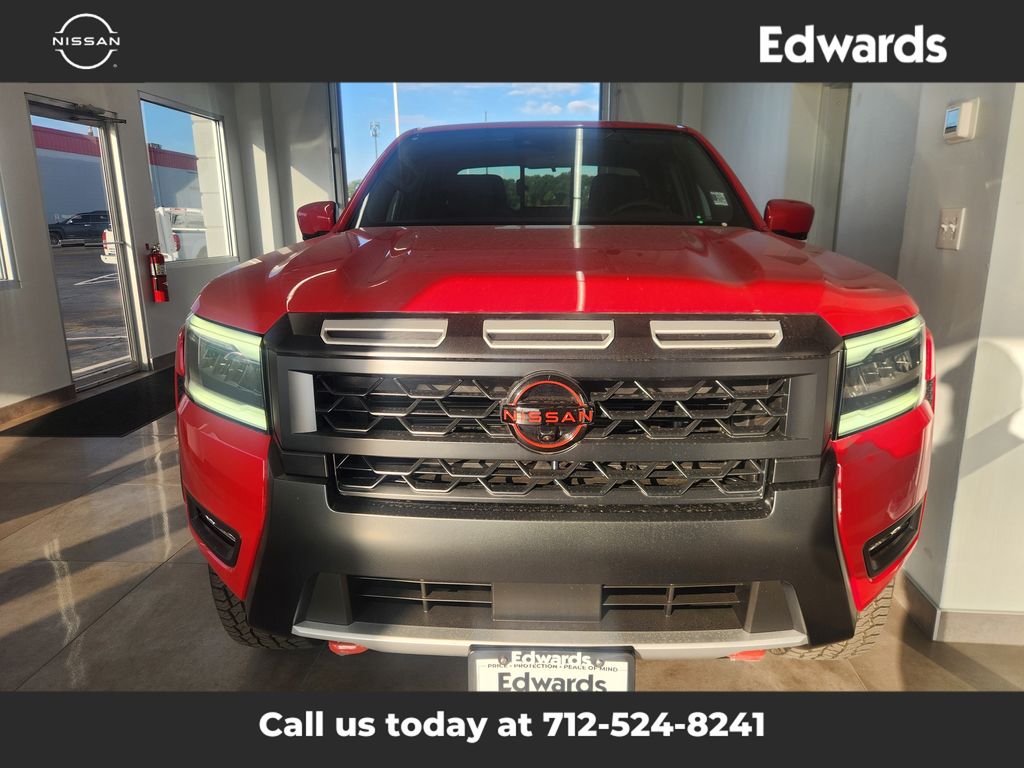 2026 Nissan Frontier PRO-4X Crew Cab photo 3