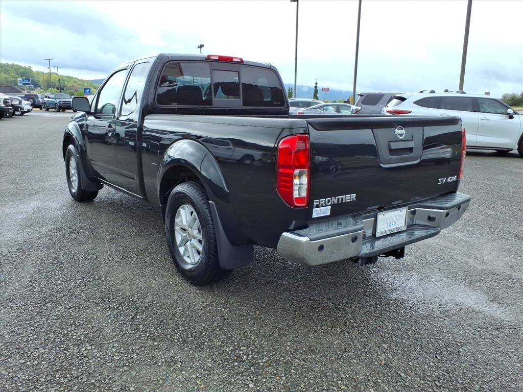 2021 Nissan Frontier SV photo 3