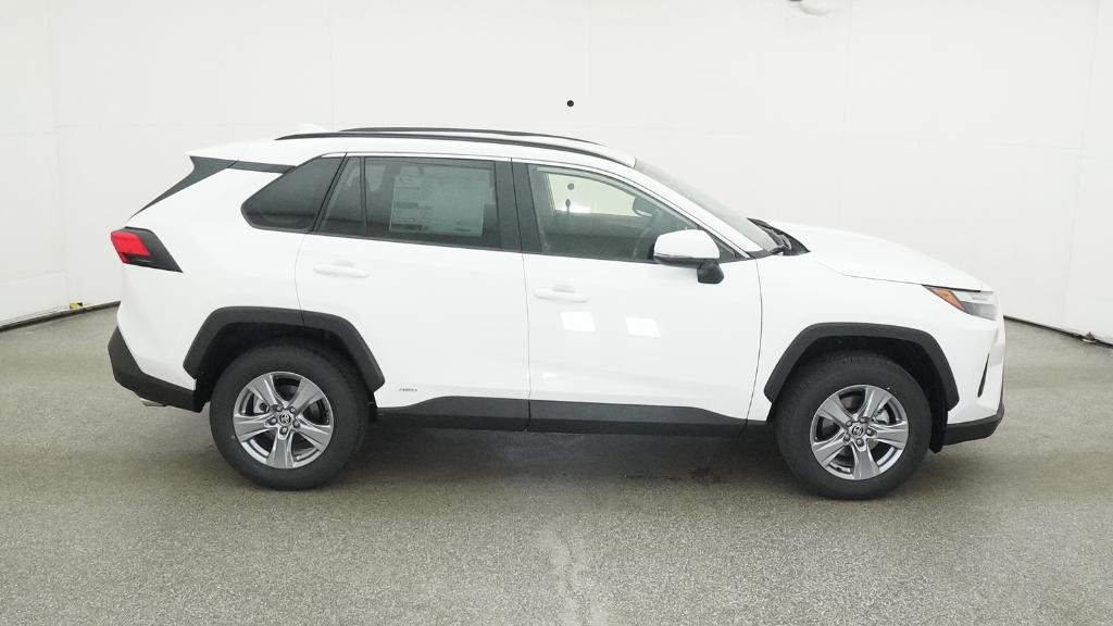 2025 Toyota RAV4 Hybrid LE photo 24