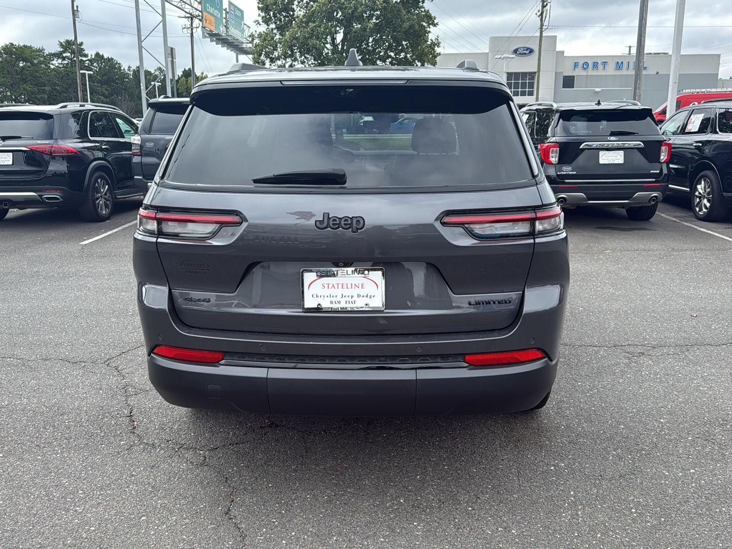 2024 Jeep Grand Cherokee Limited photo 4