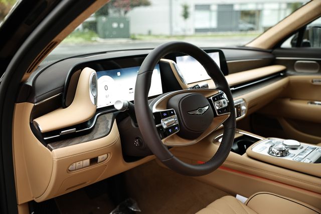 2025 Genesis G90 3.5T AWD photo 19